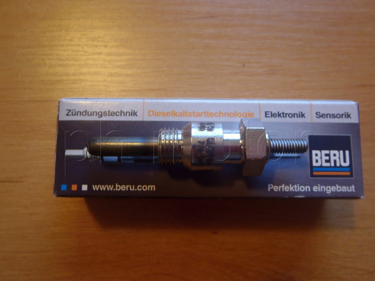 Žhavicí svíčka Beru 8V GH001(E133) 0100226340