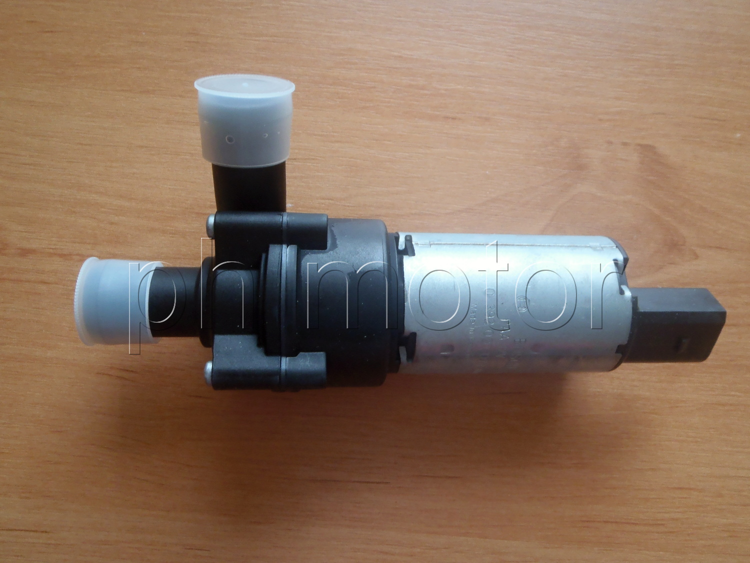 Přídavné vodní čerpadlo Bosch pro Eberspächer D3WZ,D5WZ 0392020073