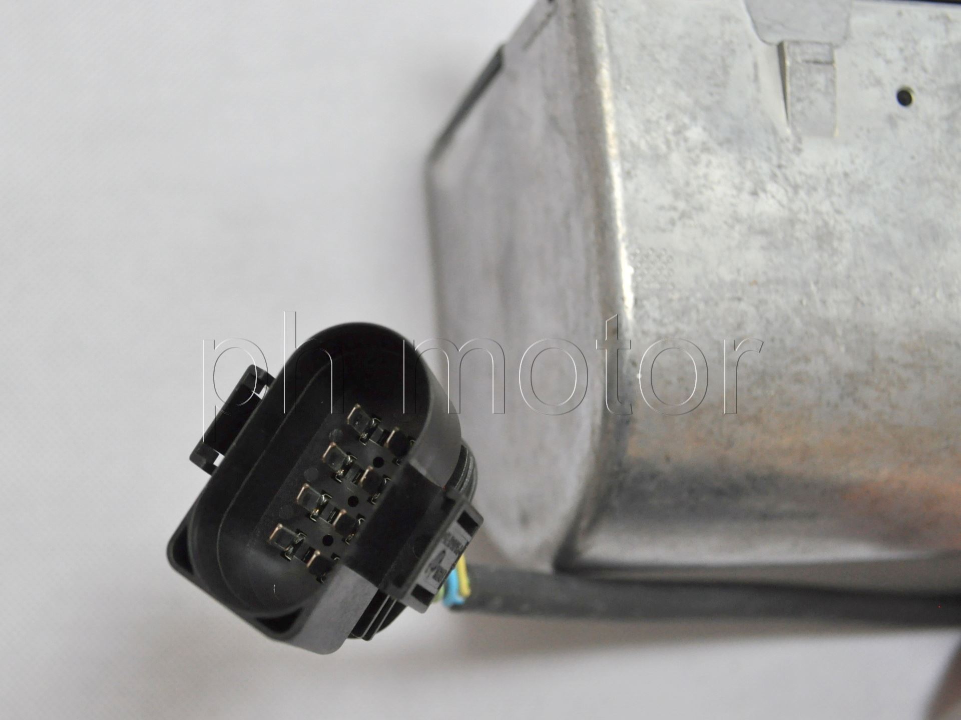 Eberspacher přihřívač Hydronic D5WZ 12V 252163050000