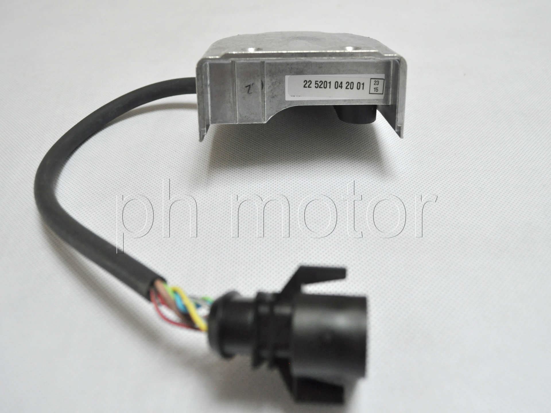 Řídící jednotka Eberspächer Hydronic D4W S 12V pro VW T4 252123/ 225201010001/ 225201042001