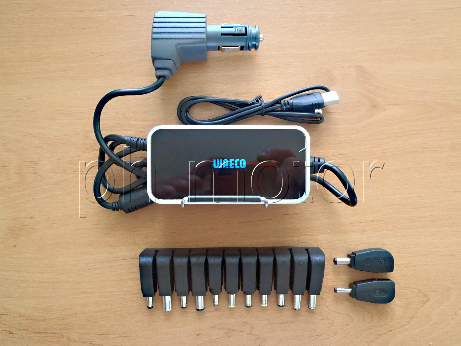 Univerzální nabíječka Waeco PocketPower - notebook, mobil, tablet ...